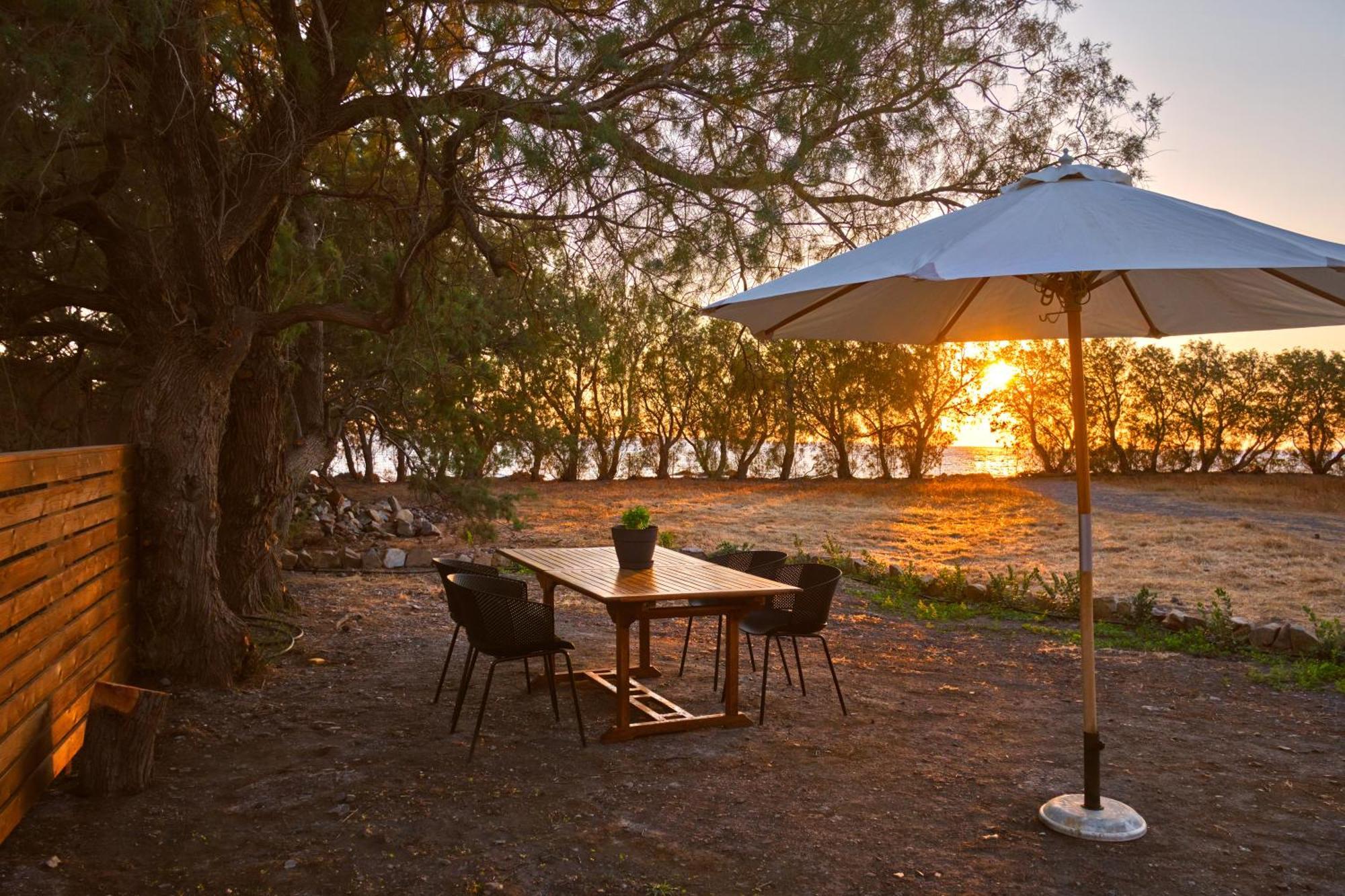 Mekia'S Beach House Livadia  المظهر الخارجي الصورة