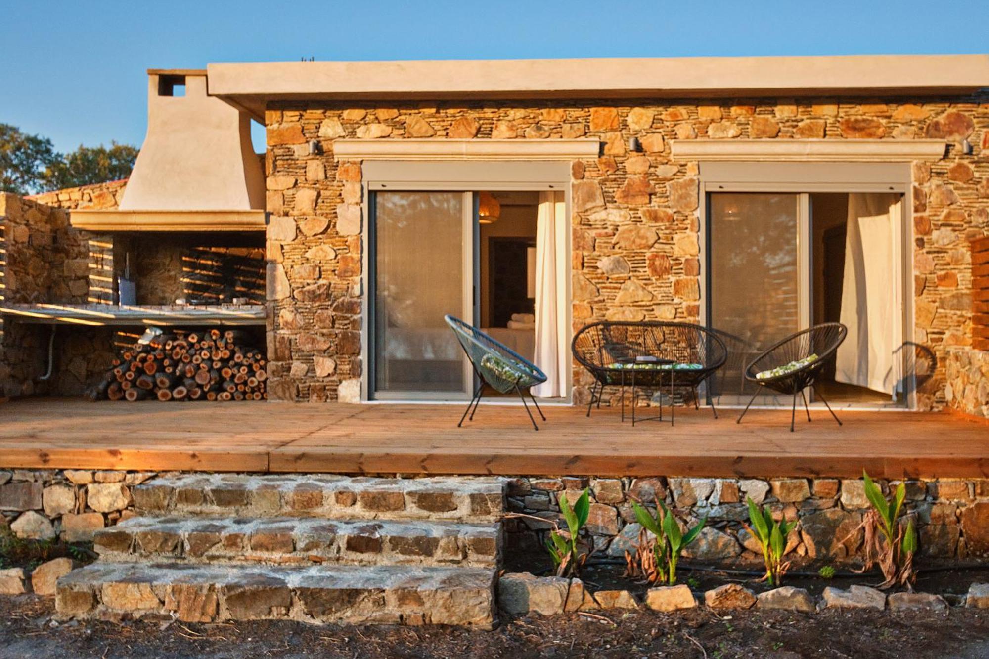 Mekia'S Beach House Livadia  المظهر الخارجي الصورة
